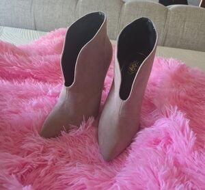 Pointed Toe Taupe Ankle Booties - Women's Stylish V-Cut Boots